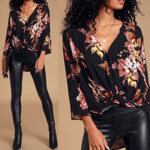 🆕 Lulu’s Black Floral Print Button Up Top